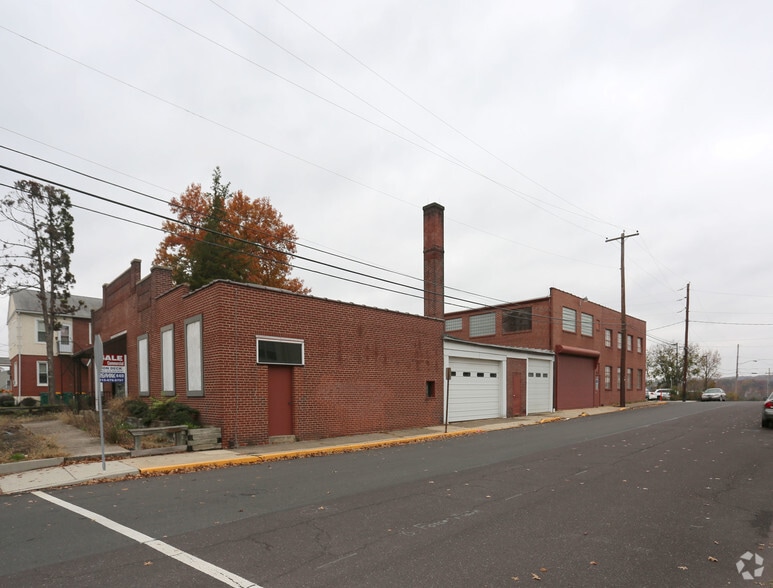 More Photos Of 800 Main St, Red Hill Light Manufacturing For Sale