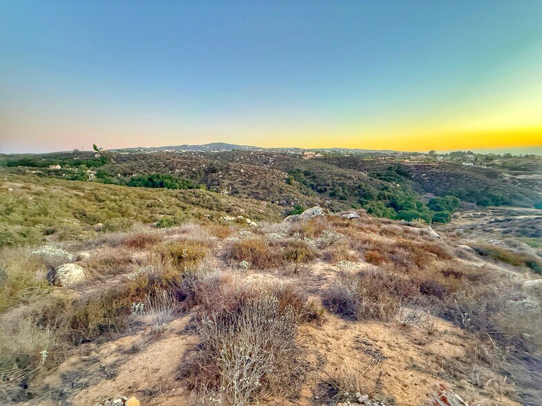 More Photos Of 39280.5 Calle Breve, Temecula Land For Sale