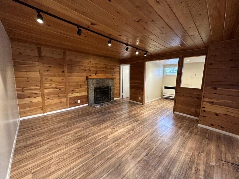 More Photos Of , Idyllwild-Pine Cove Multifamily For Sale
