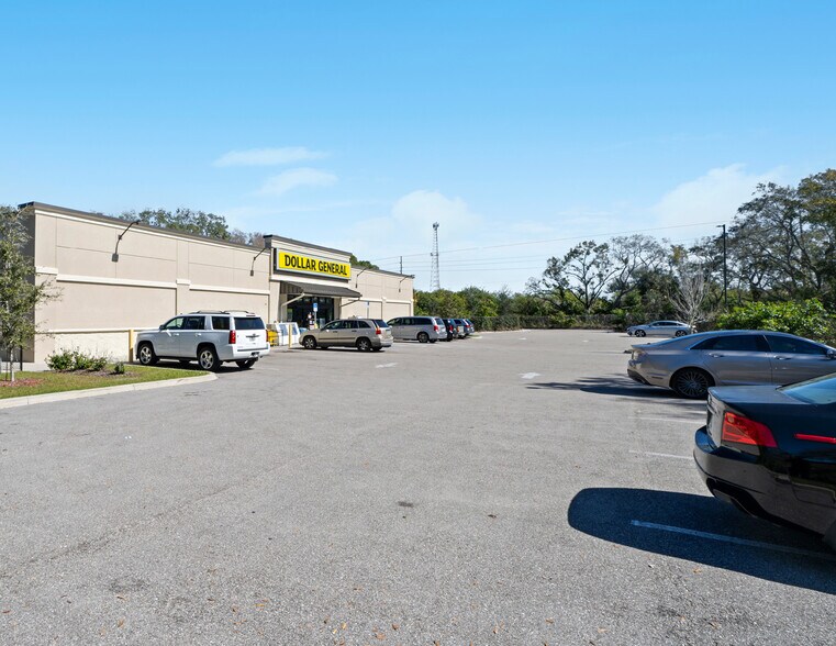 More Photos Of 1181 S US Hwy 41, Ruskin Freestanding For Sale
