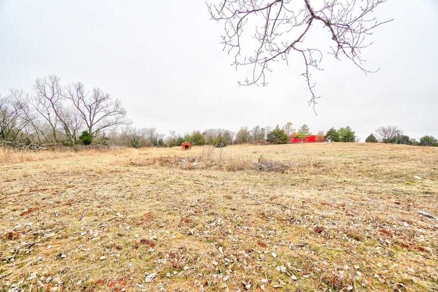 More Photos Of SE/c of SE 36th & Douglas Blvd, Oklahoma City Land For Lease