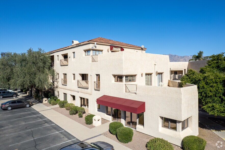 More Photos Of 1661 N Swan Rd, Tucson Office For Lease