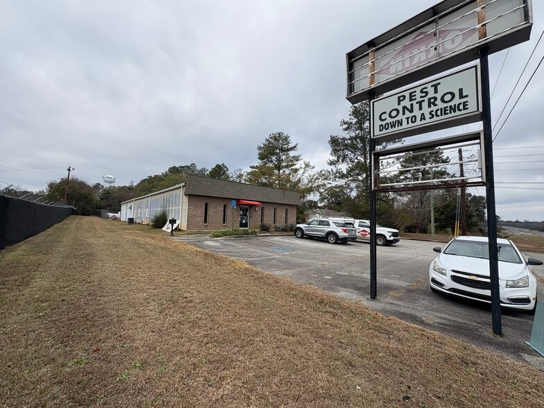 Primary Photo Of 7381 Hawkinsville Rd, Macon-Bibb Flex For Lease