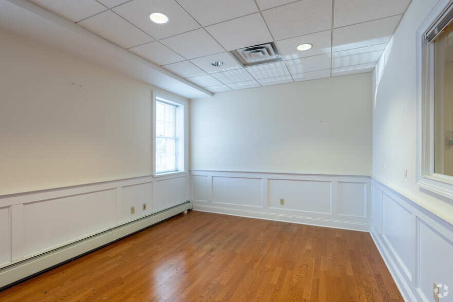 More Photos Of 36 Bergen St, Hackensack Loft Creative Space For Sale