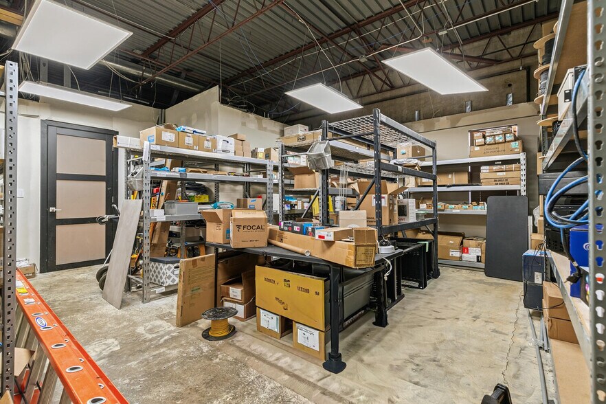 More Photos Of 7108 S Alton Way, Englewood Flex For Sale