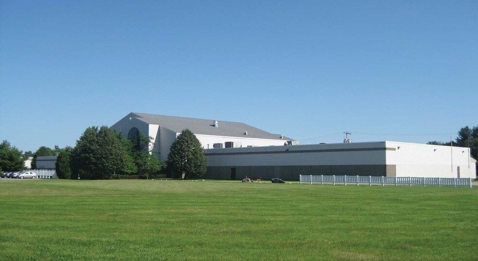 More Photos Of 18-24 Mollison Way, Lewiston Specialty For Lease