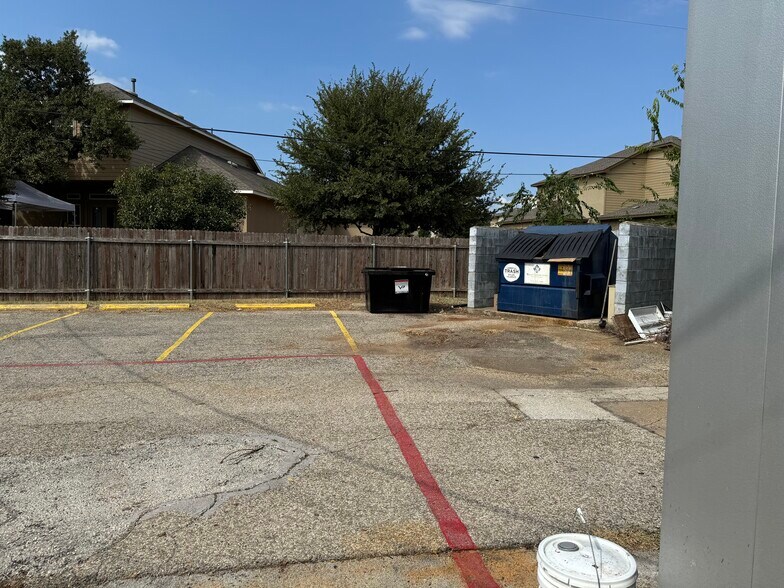 More Photos Of 315 N Bell Blvd, Cedar Park Restaurant For Lease