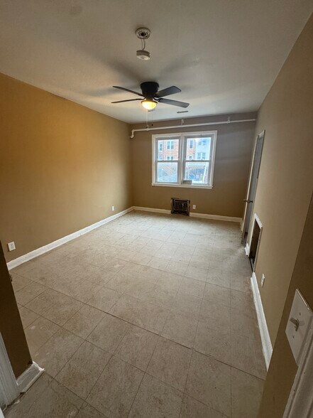 More Photos Of 2449 Shirley Ave, Baltimore Flex For Sale