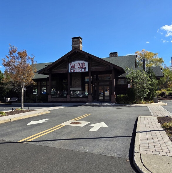 More Photos Of 1 Rockingham Row, Princeton Restaurant For Lease