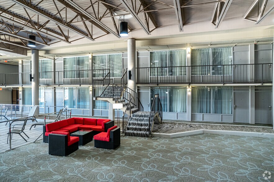 More Photos Of 2700 W 18th Ave, Emporia Hotel For Sale