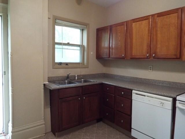More Photos Of 518 S Lucas St, Iowa City Apartments For Sale