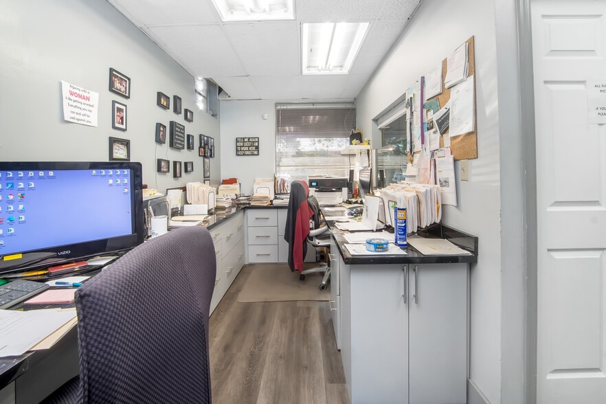 More Photos Of 3071 NW 64th Ave, Sunrise Warehouse For Sale