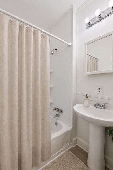 More Photos Of 419 Belmont Ave, Shelbyville Multifamily For Sale