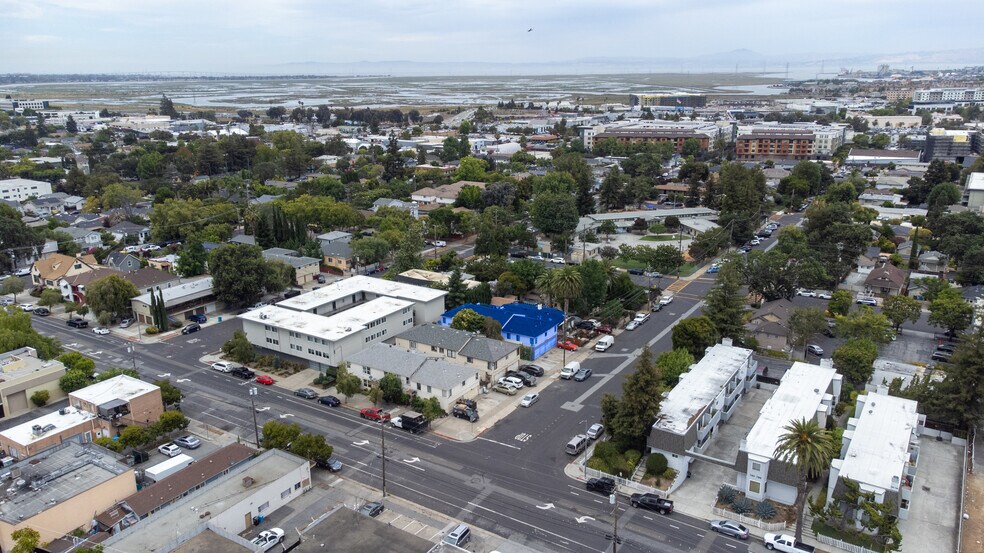 More Photos Of 217 Alden St, Redwood City Apartments For Sale