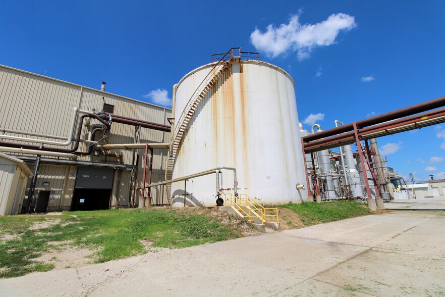 More Photos Of 6059 159th St, Galva Food Processing For Sale