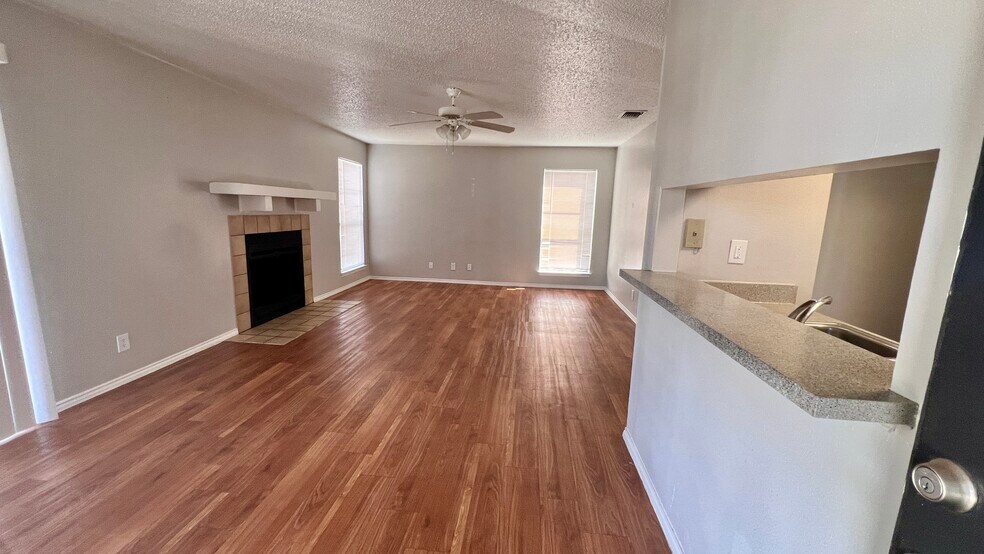 More Photos Of 804 Station St, Converse Multifamily For Sale