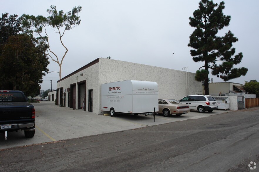 More Photos Of 1302 Tower Sq, Ventura Warehouse For Lease