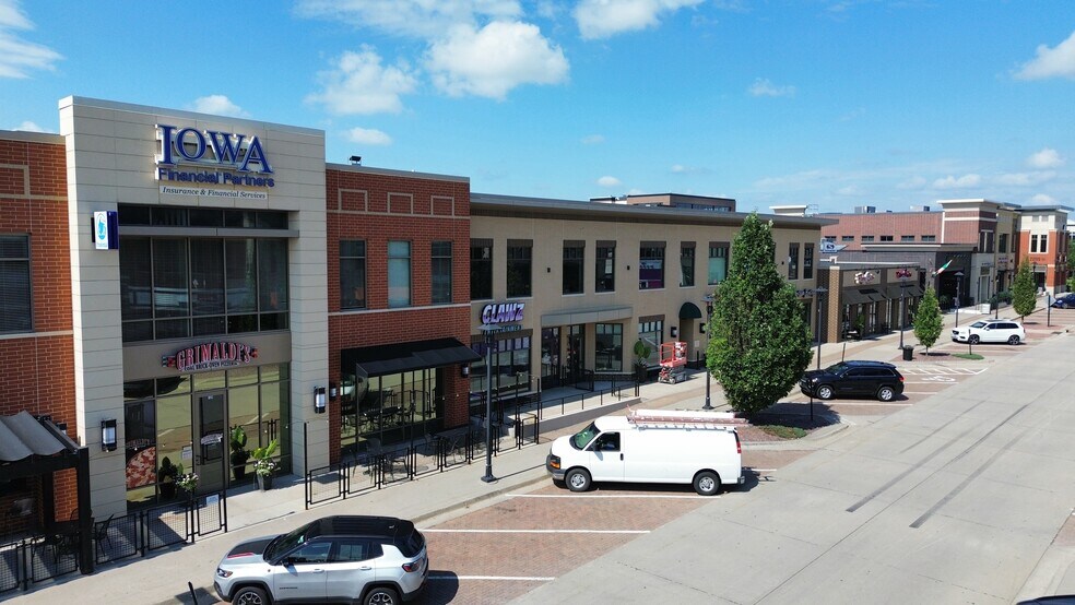 Primary Photo Of 1450 SW Vintage Pky, Ankeny General Retail For Lease