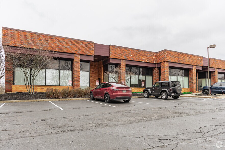 More Photos Of 6935 Treeline Dr, Brecksville Unknown For Lease