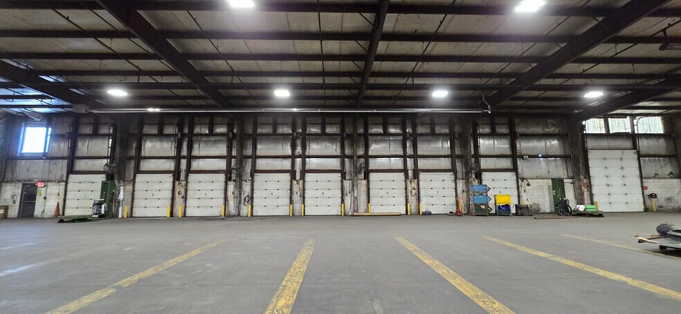More Photos Of 18513 Euclid Ave, Cleveland Industrial For Sale