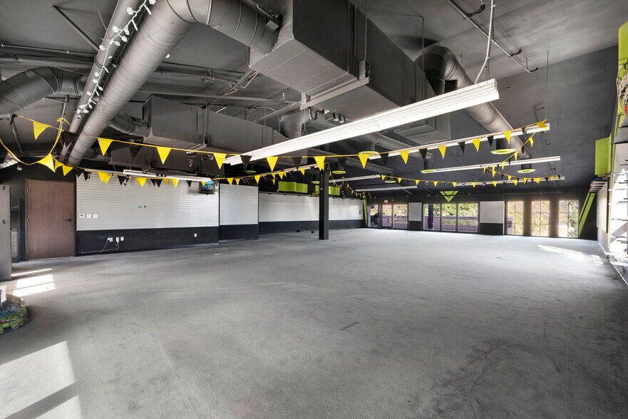 More Photos Of 1714 Newbury Rd, Newbury Park General Retail For Lease