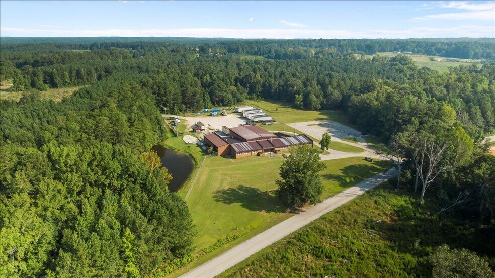 More Photos Of 704 State Road S-13-680, Jefferson Manufacturing For Sale