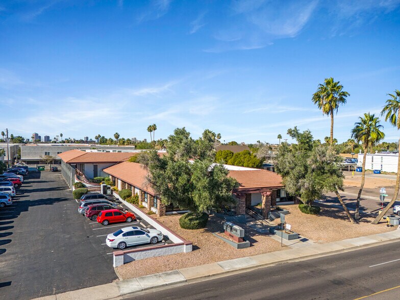 More Photos Of 2942 N 24th St, Phoenix Office For Sale