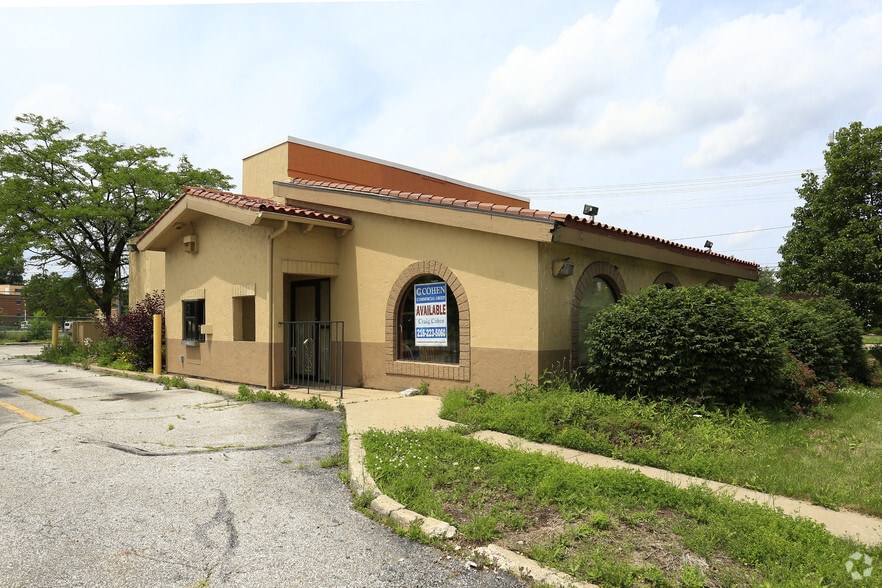 More Photos Of 4450 Rocky River Dr, Cleveland Fast Food For Lease