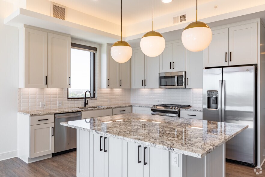 More Photos Of 1331 Spring St NW, Atlanta Unknown For Lease