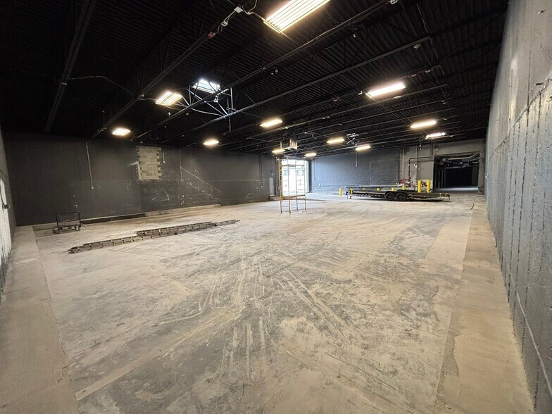 More Photos Of 162 O'Connell St, Providence Warehouse For Lease