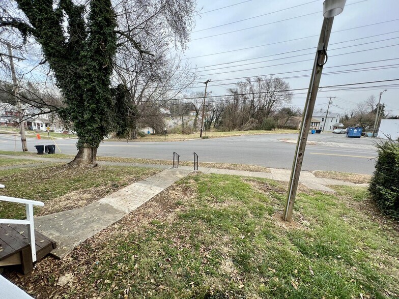 More Photos Of 1114 Lafayette Blvd NW, Roanoke Multifamily For Sale