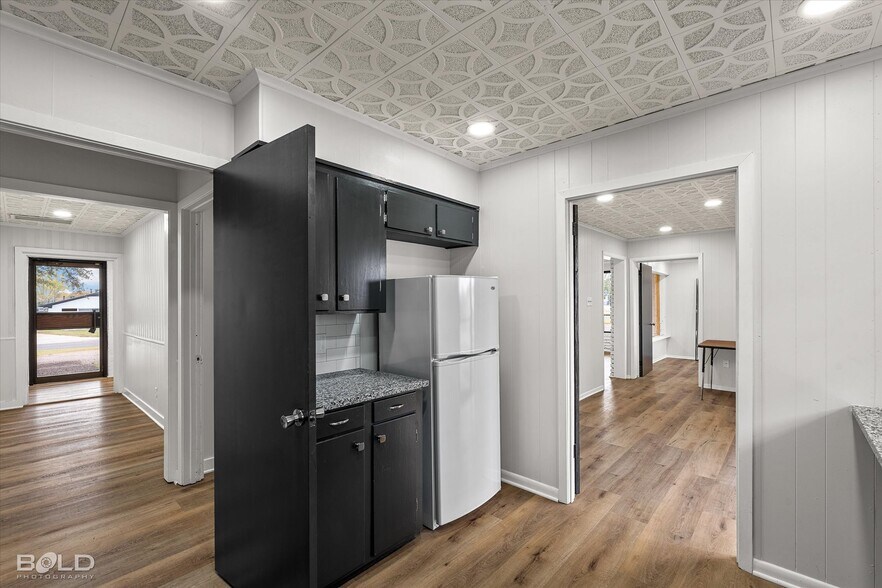 More Photos Of 9099 Mansfield Rd, Shreveport Healthcare For Sale