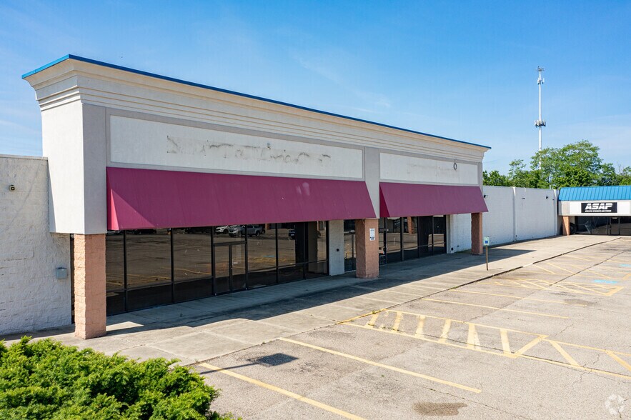 More Photos Of 3634-3690 Werk Rd, Cincinnati Unknown For Lease