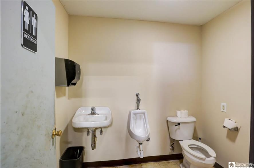 More Photos Of 1850 Lydon Ave, Falconer Manufacturing For Sale