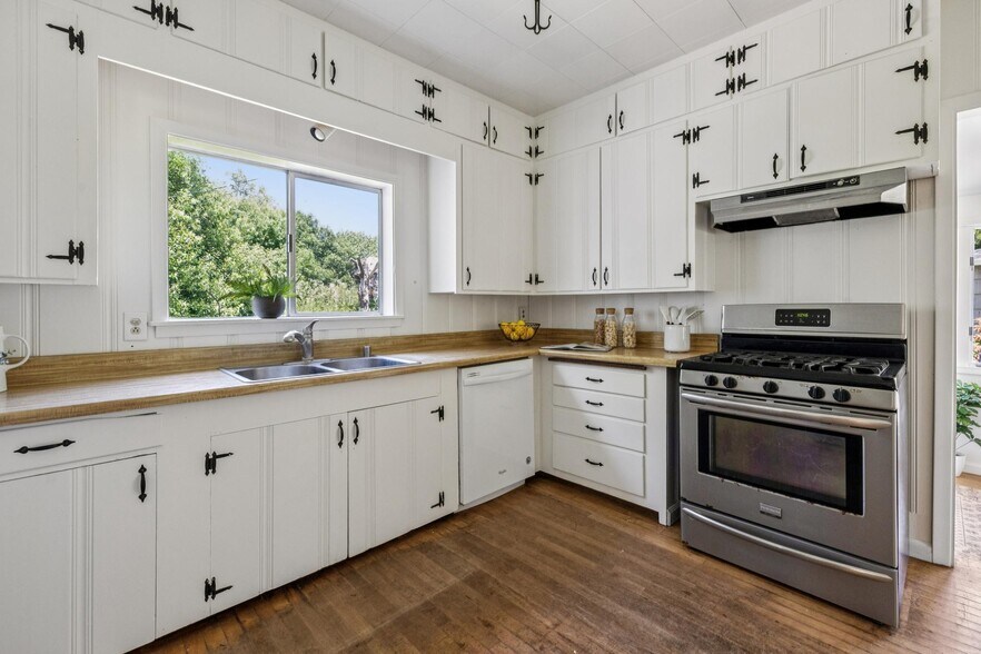 More Photos Of 1650 Stage Rd, Pescadero Specialty For Sale