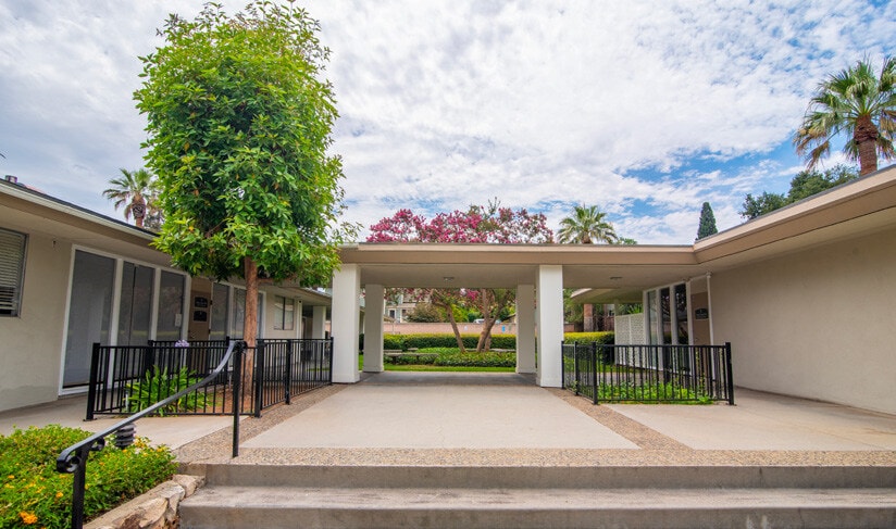 More Photos Of 16 E Fern Ave, Redlands Medical For Sale
