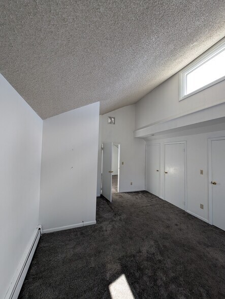 More Photos Of 1952 Kensington Ave, Buffalo Restaurant For Lease