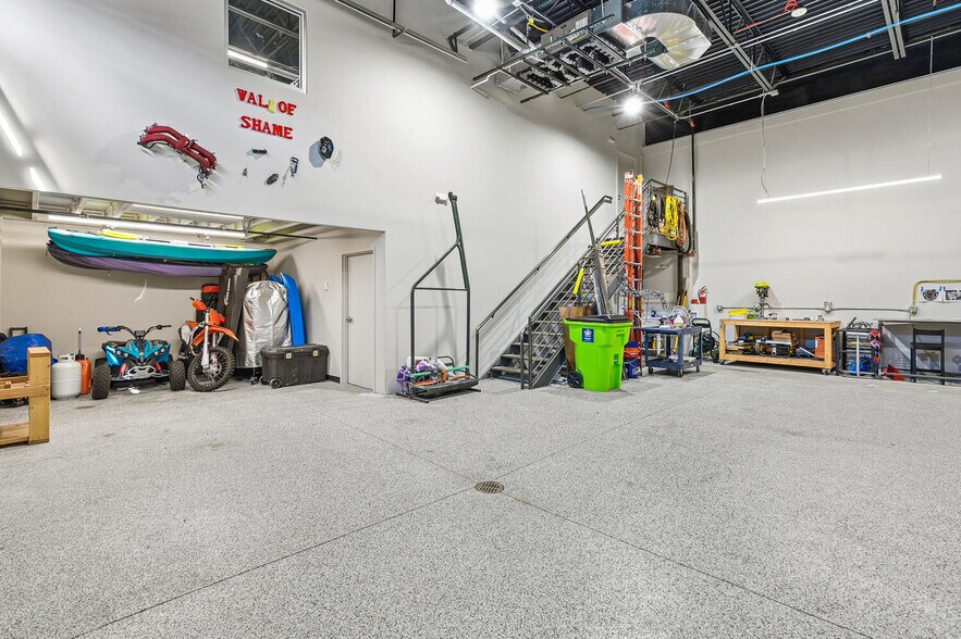 More Photos Of 18233 Lincoln Meadows Pky, Parker Self Storage For Sale