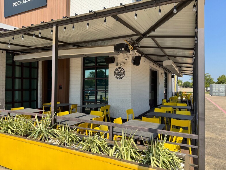 More Photos Of 4109 State Highway 121, Carrollton Restaurant For Lease