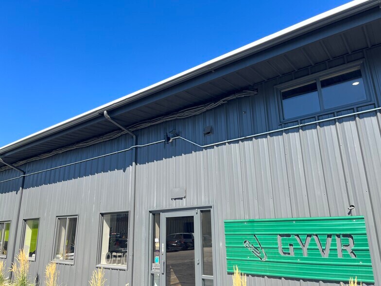 More Photos Of 1657 N State St, Lehi Manufacturing For Lease