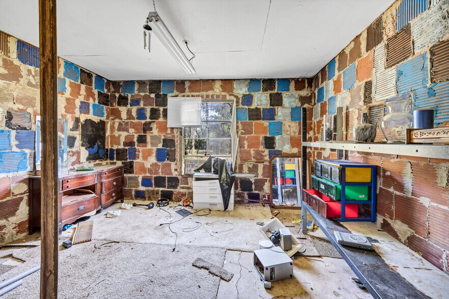 More Photos Of 1177 Richtex Rd, Winnsboro Showroom For Sale