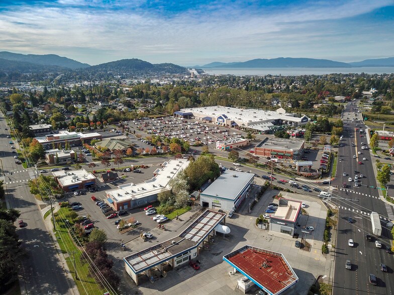 More Photos Of 1255-1263 Barkley Blvd, Bellingham General Retail For Lease