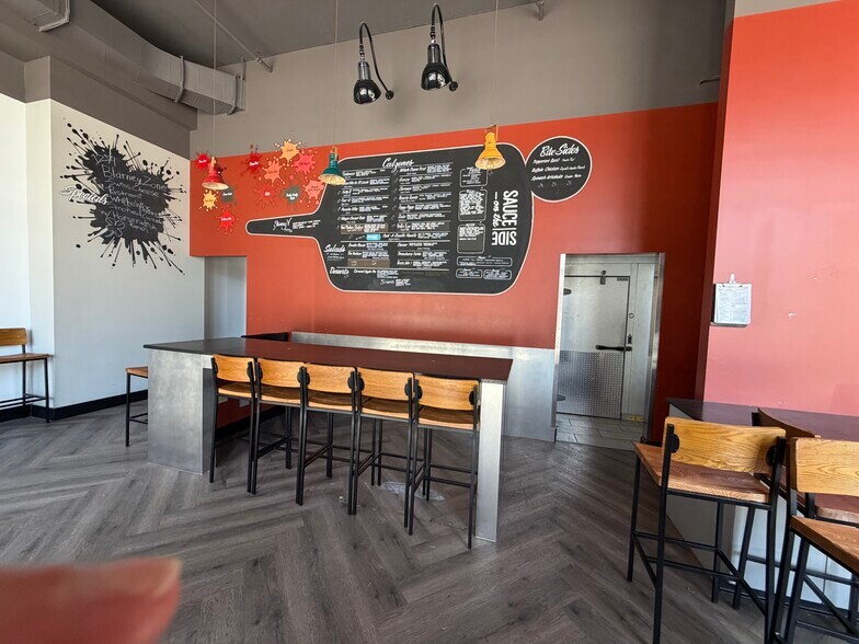 More Photos Of 130 S Pennsylvania St, Indianapolis Hotel For Lease