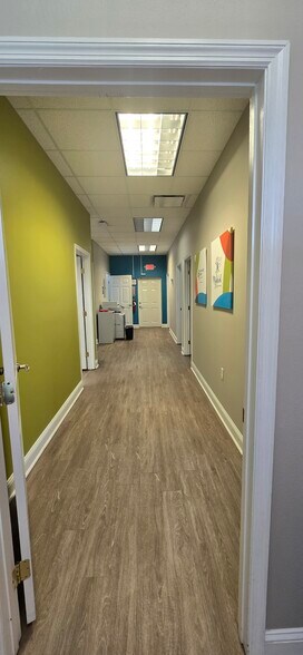 More Photos Of 1307-1309 Providence Rd, Brandon Office For Lease