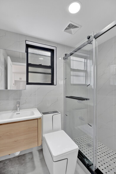 More Photos Of 3013 Brighton 5th St, Brooklyn Apartments For Sale