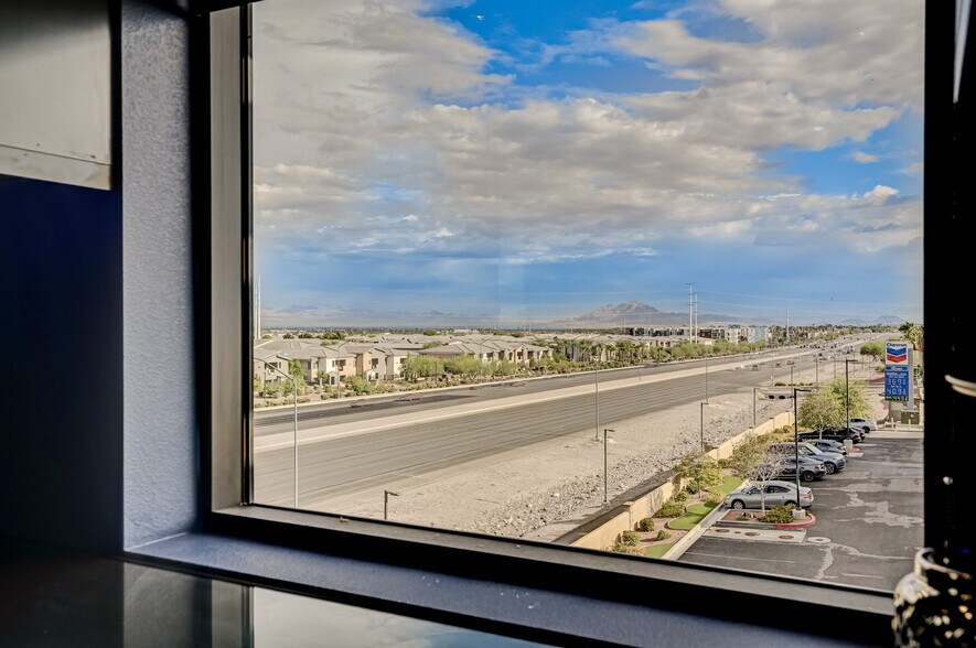 More Photos Of 3175 Saint Rose Pky, Henderson Medical For Lease