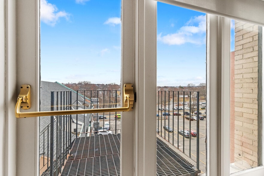 More Photos Of 92 High St, Medford Office For Sale