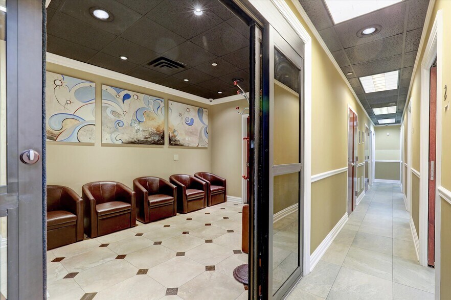 More Photos Of 176 US Highway 9, Englishtown Office For Lease