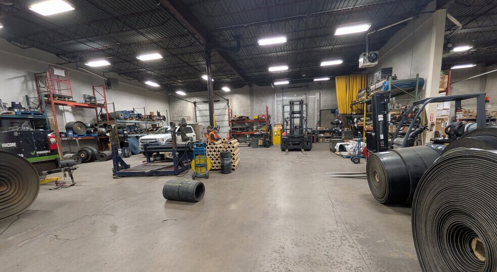 More Photos Of 157 Leonard St, Regina Warehouse For Lease