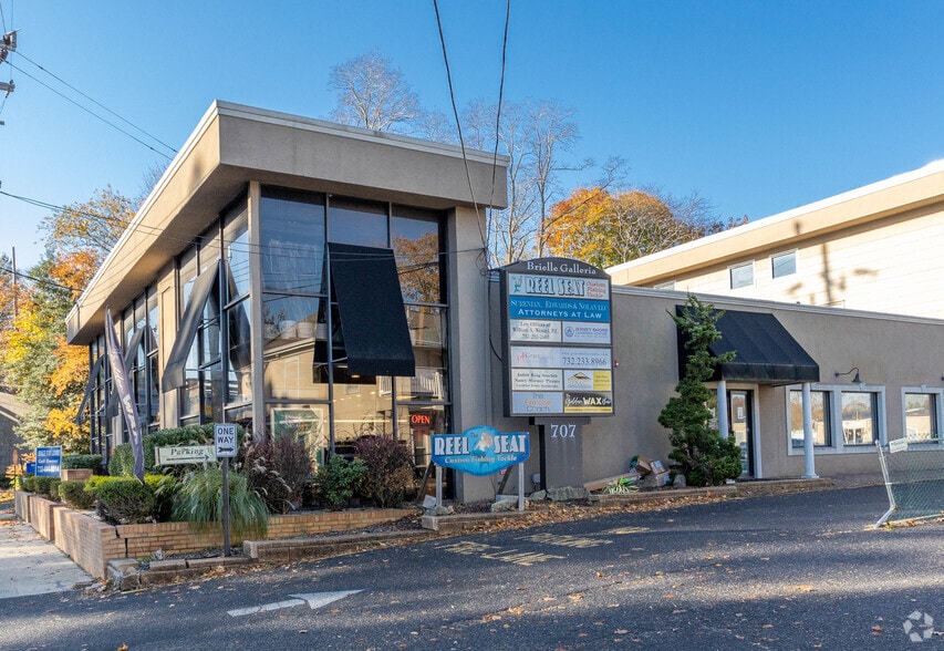 More Photos Of 707 Union Ave, Brielle Storefront Retail Office For Lease